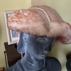 Shearling Aviator for Child…Whaaat! 😍  2- 4 year olds (approx)